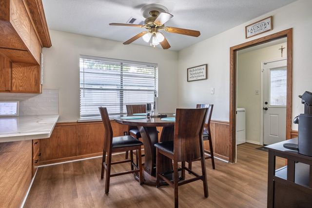502 Red Bud Ln, Baytown, TX 77520