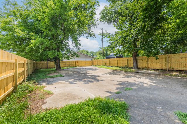 2301 Saint Louis St, Nashville, TN 37208
