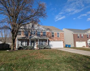 10414 Bicknell Circle, Fishers, IN 46038