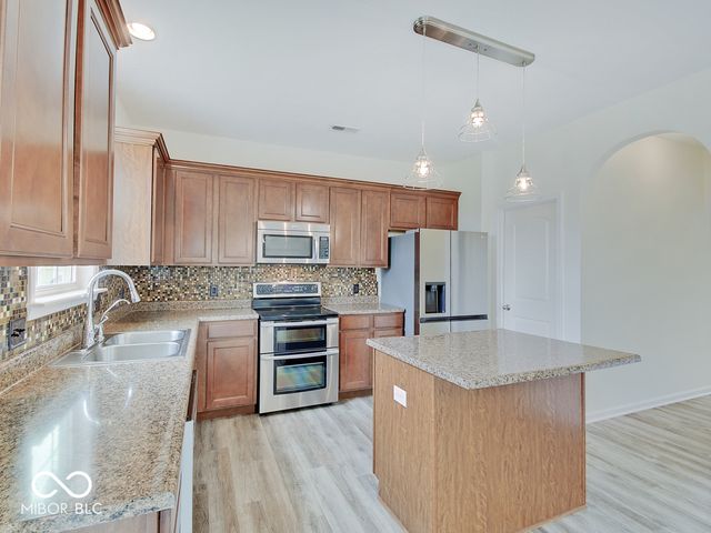 3467 Limelight Lane, Whitestown, IN 46075