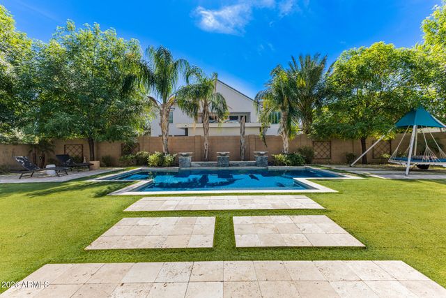 2981 E SILO Drive, Gilbert, AZ 85296