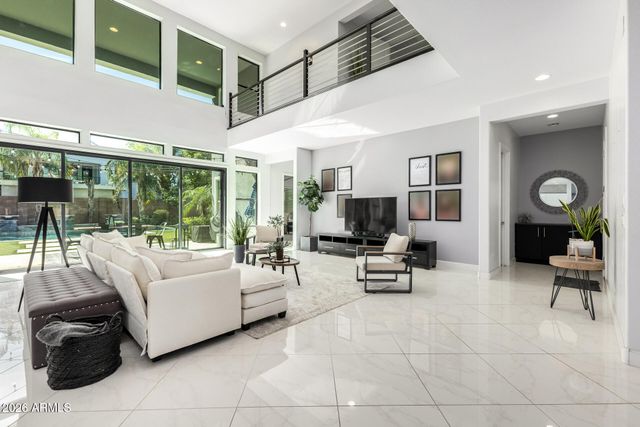 2981 E SILO Drive, Gilbert, AZ 85296