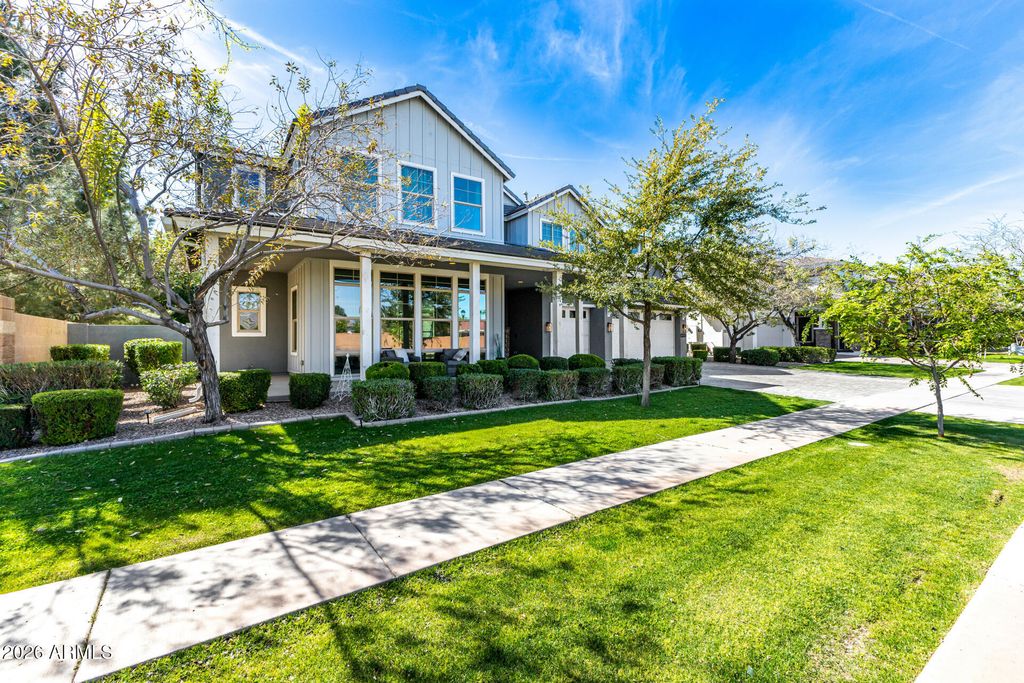 2981 E SILO Drive, Gilbert, AZ 85296