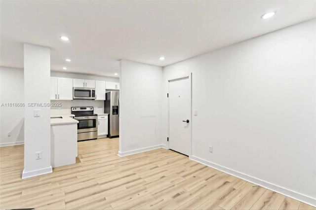 5790 Stirling 212 212, Hollywood, FL 33021