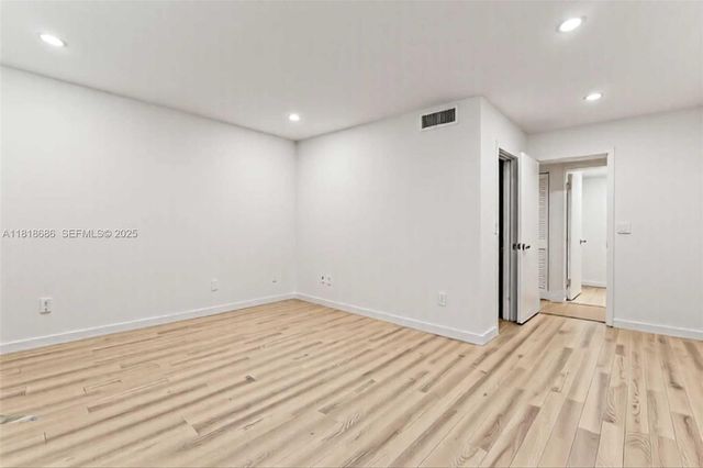 5790 Stirling 212 212, Hollywood, FL 33021