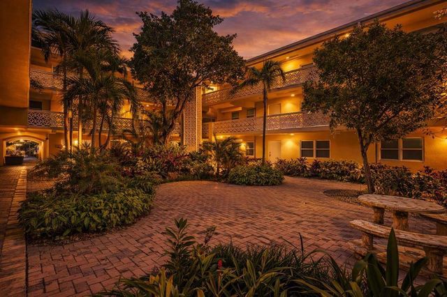 815 Middle River Drive 115, Fort Lauderdale, FL 33304