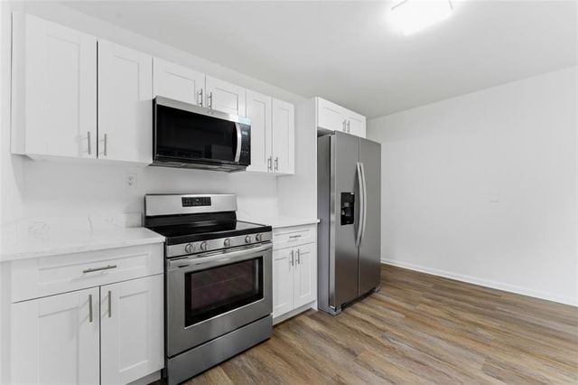 2036 Mcpherson Drive, East Point, GA 30344