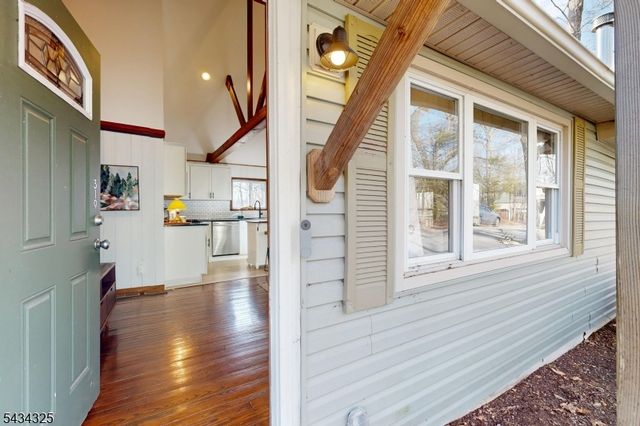 319 Midway Dr, Vernon Twp., NJ 07422