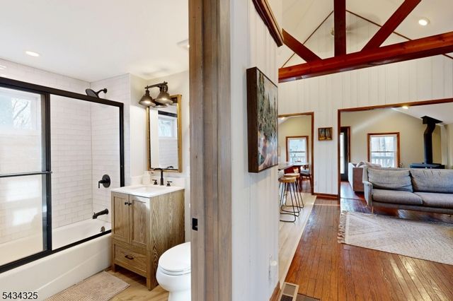 319 Midway Dr, Vernon Twp., NJ 07422