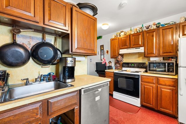 27 West St, Montague, MA 01351