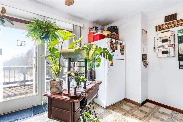 27 West St, Montague, MA 01351