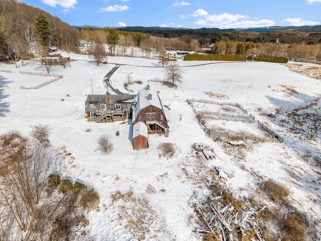 27 West St, Montague, MA 01351