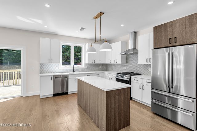 21 Pension Hill Road 1, Englishtown, NJ 07726