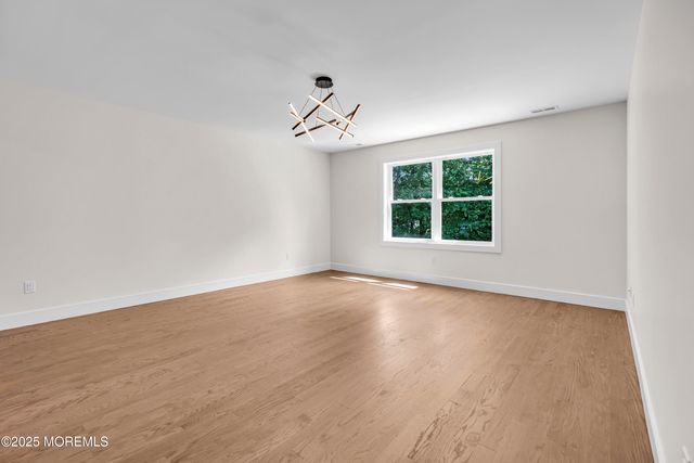 21 Pension Hill Road 1, Englishtown, NJ 07726