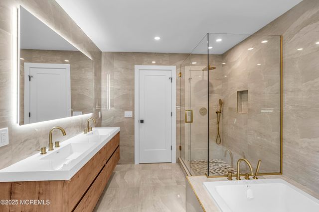 21 Pension Hill Road 1, Englishtown, NJ 07726