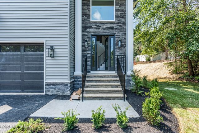 21 Pension Hill Road 1, Englishtown, NJ 07726