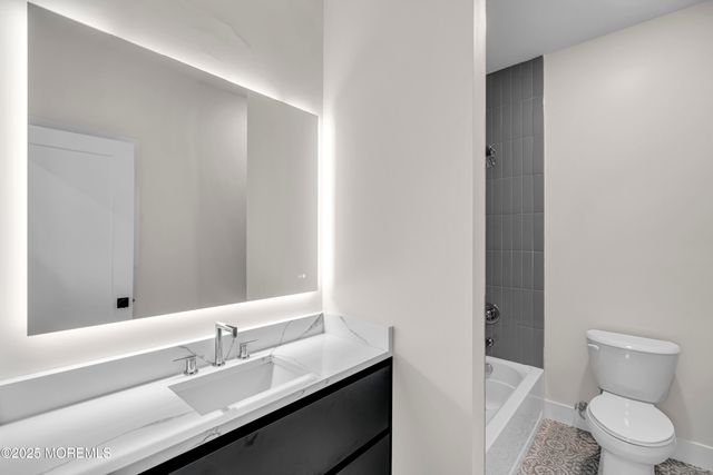 21 Pension Hill Road 1, Englishtown, NJ 07726