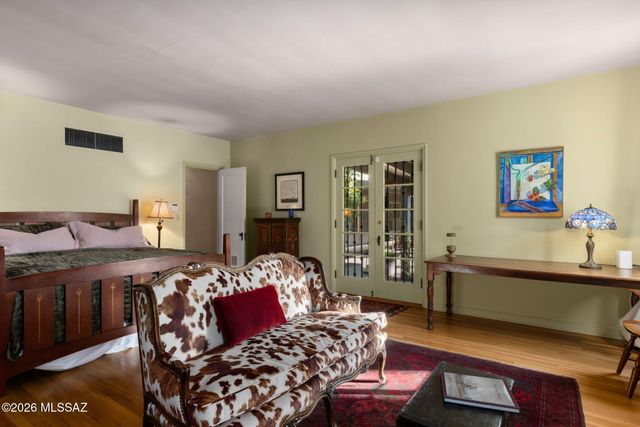 40 E Plaza Del Encanto, Tucson, AZ 85716