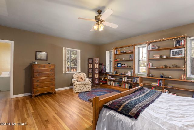 40 E Plaza Del Encanto, Tucson, AZ 85716