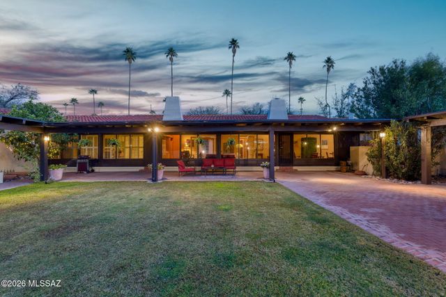 40 E Plaza Del Encanto, Tucson, AZ 85716