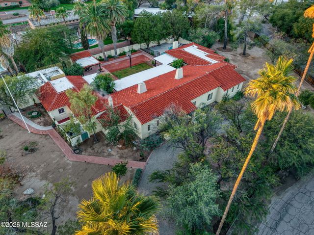 40 E Plaza Del Encanto, Tucson, AZ 85716