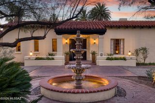 40 E Plaza Del Encanto, Tucson, AZ 85716