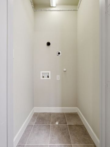 7333 Valley View Lane 305, Dallas, TX 75240