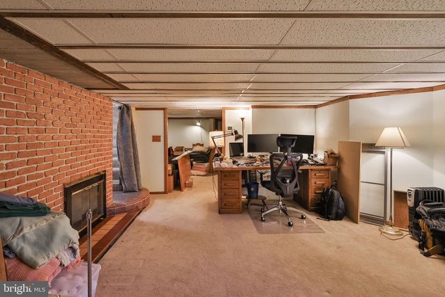 1205 PENNSYLVANIA AVE, Emmaus, PA 18049