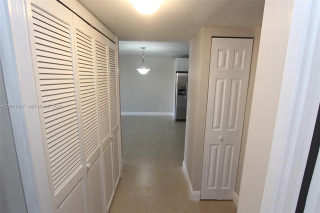 8005 Lake Drive 212, Doral, FL 33166
