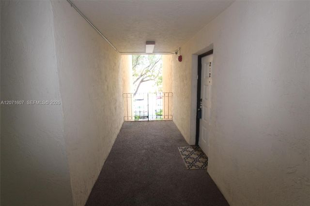 8005 Lake Drive 212, Doral, FL 33166