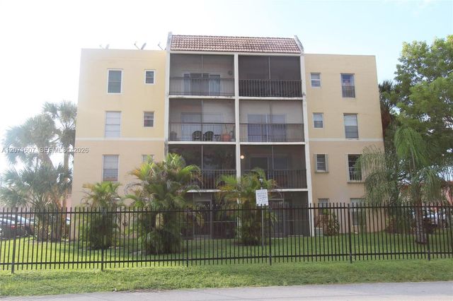 8005 Lake Drive 212, Doral, FL 33166