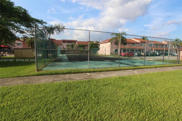 8005 Lake Drive 212, Doral, FL 33166