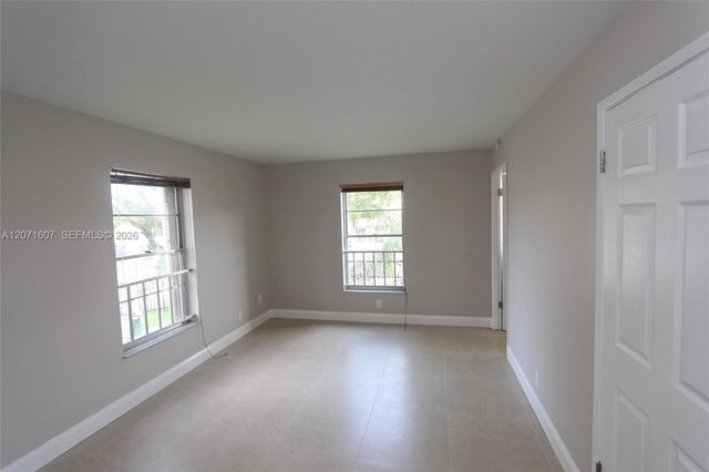 8005 Lake Drive 212, Doral, FL 33166