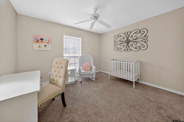 823 Willow Creek Dr, Jacksonville, TX 75766