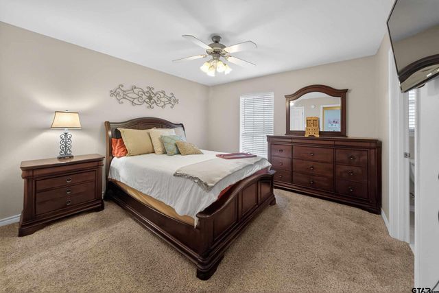 823 Willow Creek Dr, Jacksonville, TX 75766