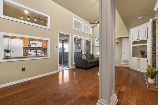 17490 Meandering Way 404, Dallas, TX 75252