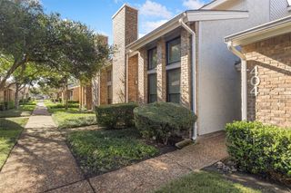 17490 Meandering Way 404, Dallas, TX 75252
