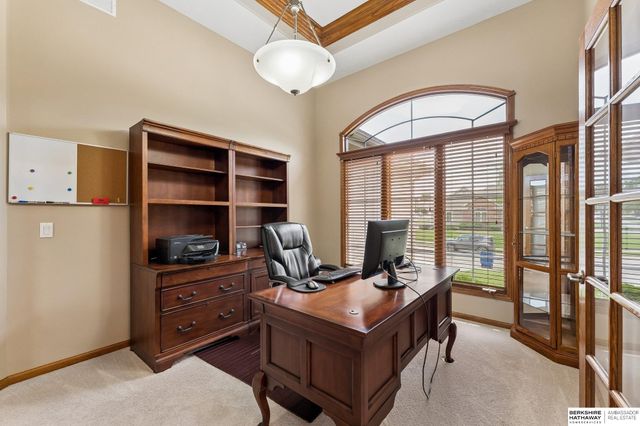7419 S 94th Street, La Vista, NE 68128