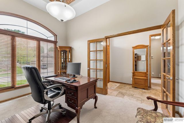 7419 S 94th Street, La Vista, NE 68128
