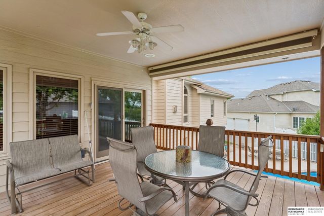 7419 S 94th Street, La Vista, NE 68128