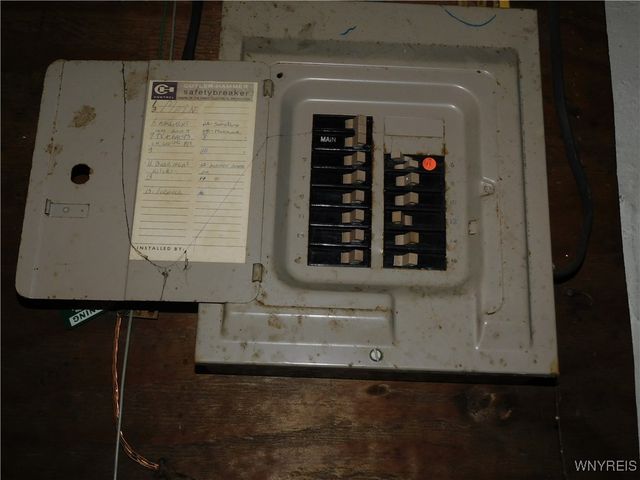 118 Remington Pl, Buffalo, NY 14210