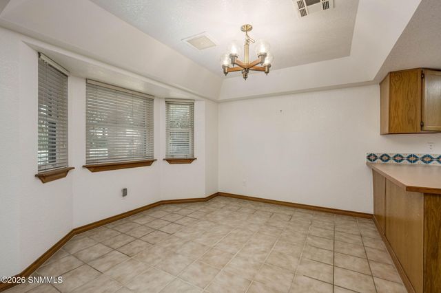 755 Suzanne Avenue, Las Cruces, NM 88005