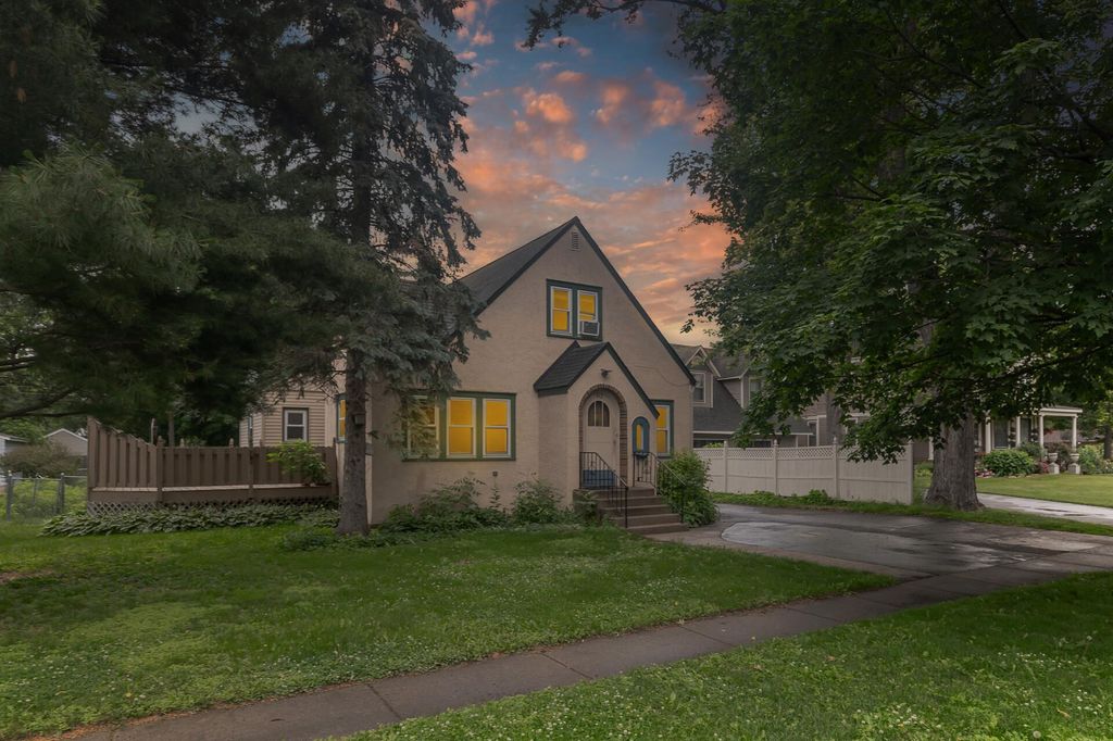 613 Oak Street, Farmington, MN 55024