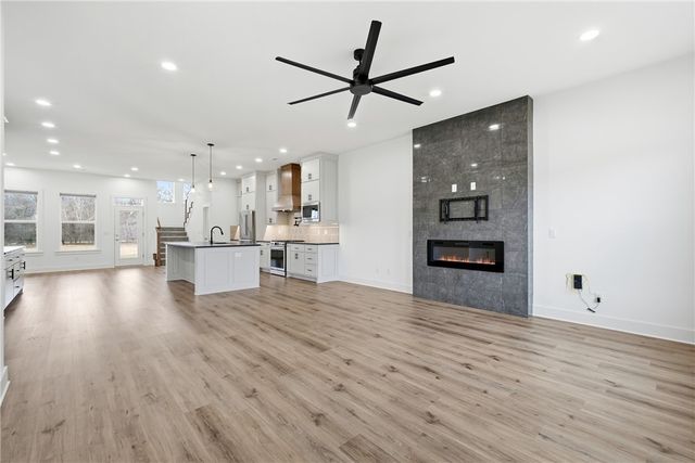 2521 Fairway Circle, Pea Ridge, AR 72751