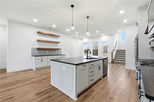 2521 Fairway Circle, Pea Ridge, AR 72751