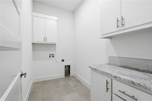 2521 Fairway Circle, Pea Ridge, AR 72751