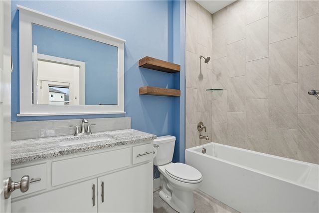 2521 Fairway Circle, Pea Ridge, AR 72751