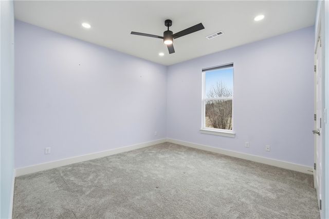 2521 Fairway Circle, Pea Ridge, AR 72751