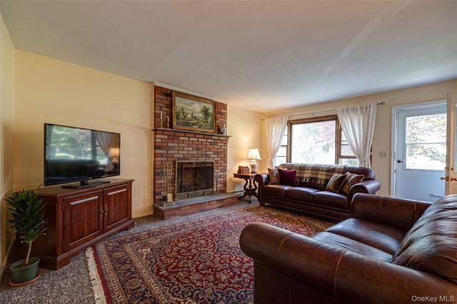 146 Carley Avenue, Huntington, NY 11743
