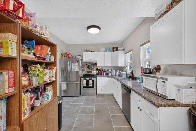 1617 E Walnut Street, Des Moines, IA 50316